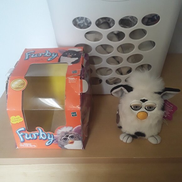 2001 Dalmatian Furby Black and White Rare Tiger Electronics w/ box - Picture 1 of 4
